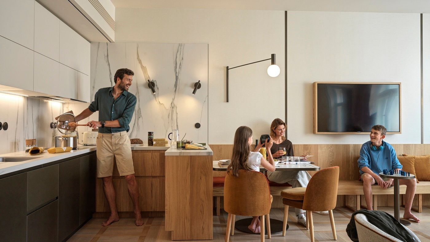 Family in One Bedroom Suite in The Julius Prague