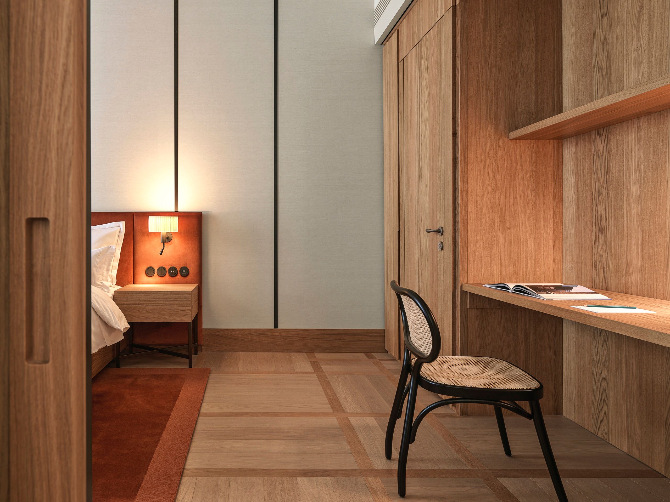 Suite amenities in Deluxe One-Bedroom Suite with Bathtub in The Julius Prague 