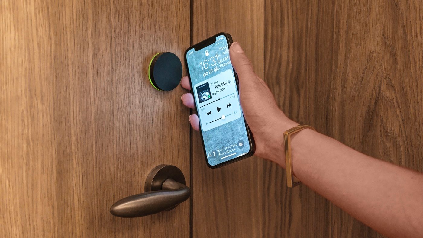 Hand with mobile phone
