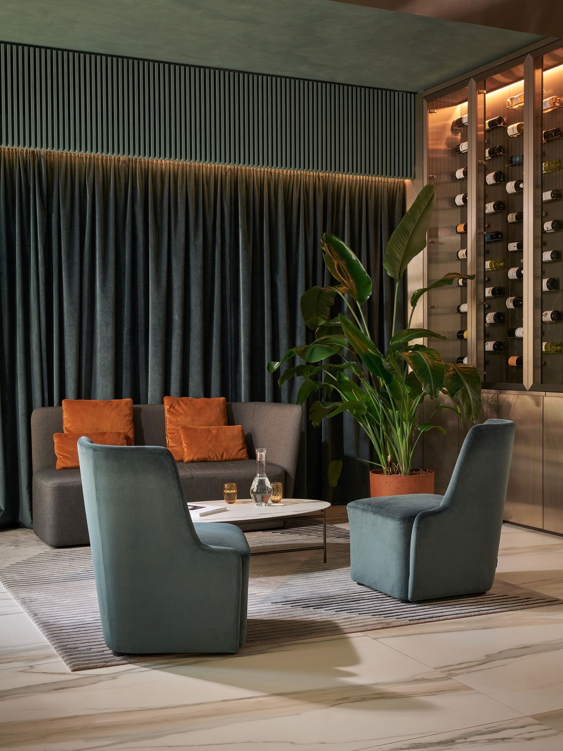 Lobby Bar Detail 